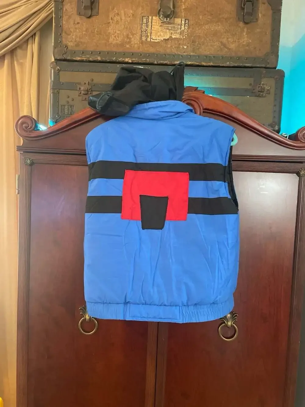Vintage Jordache Hooded Puffer Vest Blue Black Red Size L